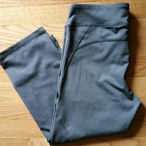 Live Love Dream capri leggings,NWOT